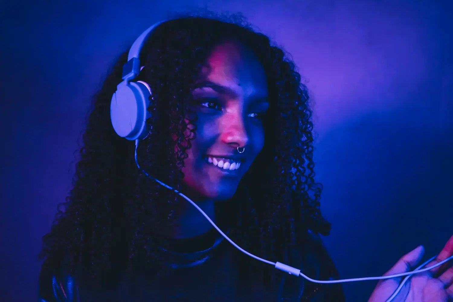 Streaming muzyki porównanie platform i jakości dźwięku